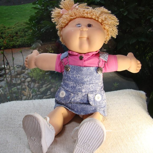 Play Along Other - Cabbage Patch Kids 2004 doll (play along) in denim skirt and sneakers